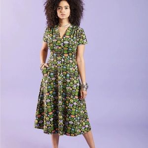 Awesome Blossom Greta NWT